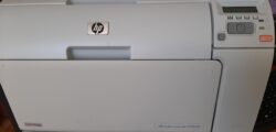 Drukarka HP Color LaserJet CP2025 i brak kolorów